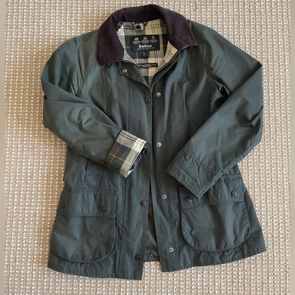 Barbour Beadnell Size 4